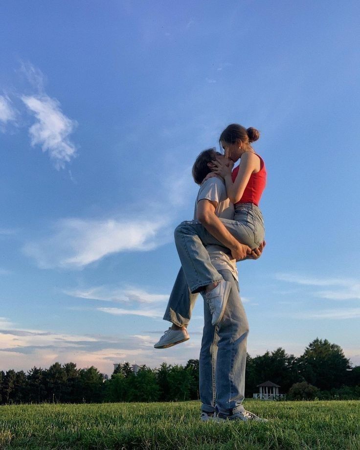 The One-Sided Relationship: When You're the Only One Keeping It Alive